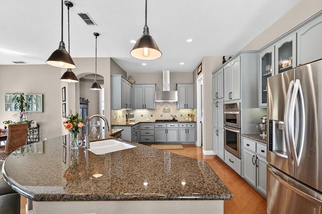 2016 Petruchio Way, Roseville, CA 95661