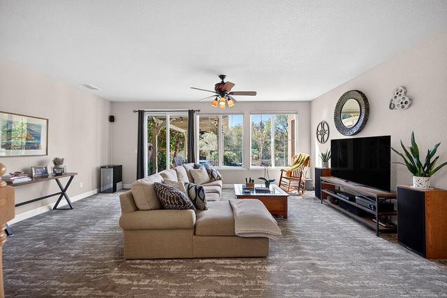 2016 Petruchio Way, Roseville, CA 95661