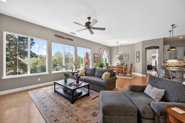 2016 Petruchio Way, Roseville, CA 95661