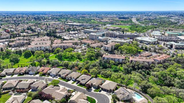 2016 Petruchio Way, Roseville, CA 95661