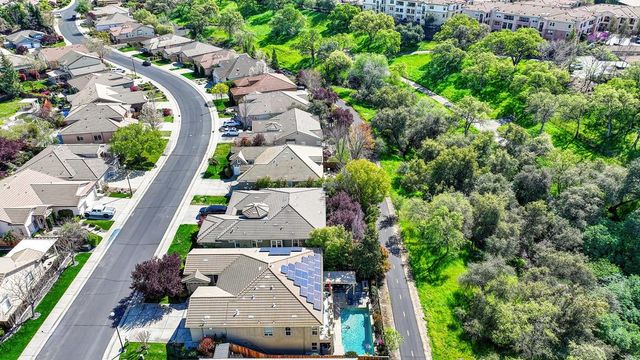 2016 Petruchio Way, Roseville, CA 95661