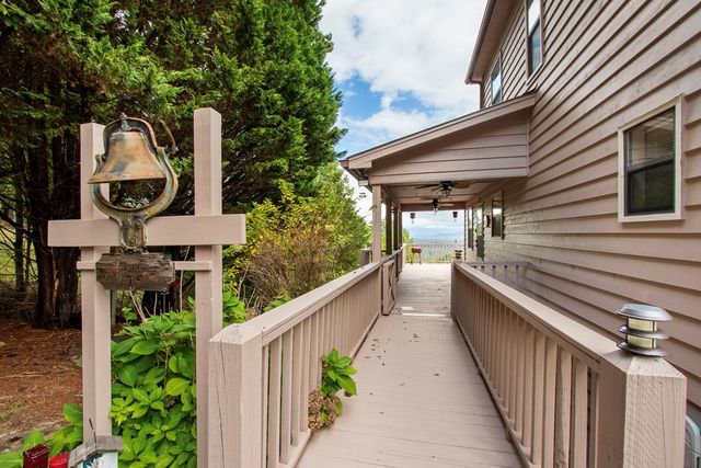 125 Mountain Overlook Drive, Murphy, NC 28906