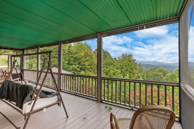 125 Mountain Overlook Drive, Murphy, NC 28906