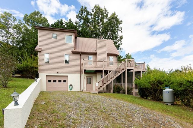125 Mountain Overlook Drive, Murphy, NC 28906