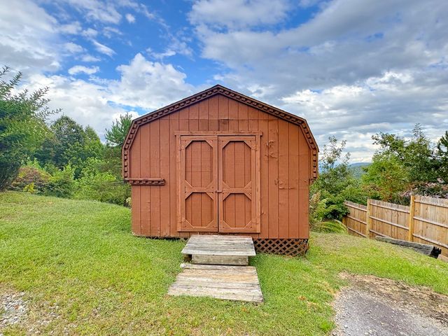 125 Mountain Overlook Drive, Murphy, NC 28906