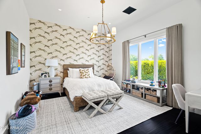 7970 N IRONWOOD Drive, Paradise Valley, AZ 85253