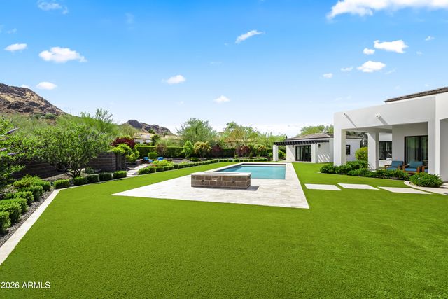 7970 N IRONWOOD Drive, Paradise Valley, AZ 85253