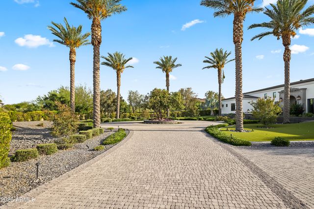 7970 N IRONWOOD Drive, Paradise Valley, AZ 85253