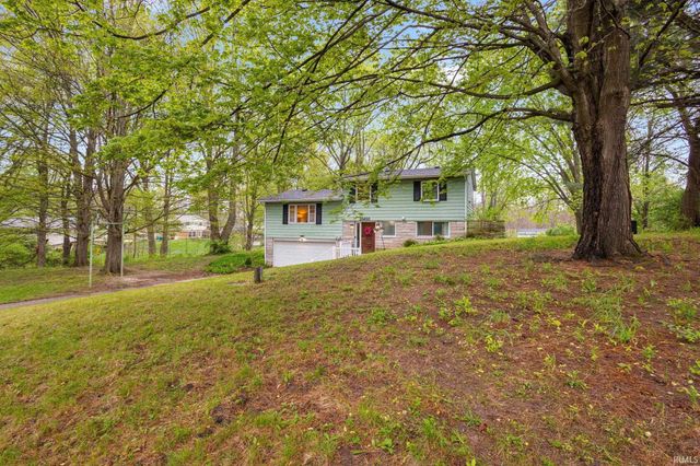 20450 Pearl Street, South Bend, IN 46614