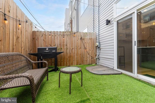 2147 CROSS ST, Philadelphia, PA 19146