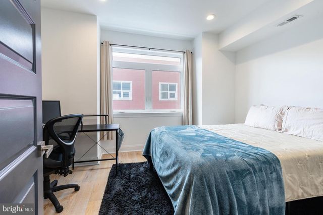 2147 CROSS ST, Philadelphia, PA 19146