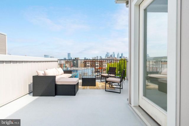 2147 CROSS ST, Philadelphia, PA 19146