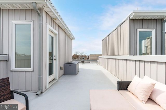 2147 CROSS ST, Philadelphia, PA 19146