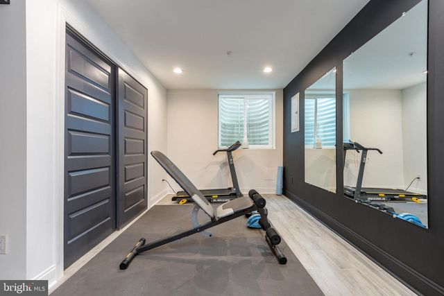 2147 CROSS ST, Philadelphia, PA 19146