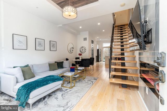 2147 CROSS ST, Philadelphia, PA 19146