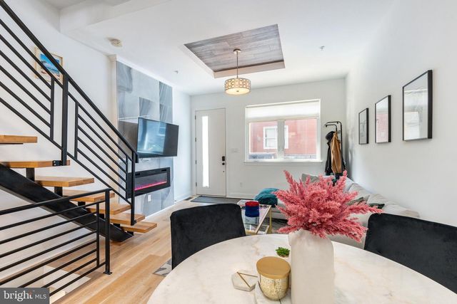 2147 CROSS ST, Philadelphia, PA 19146