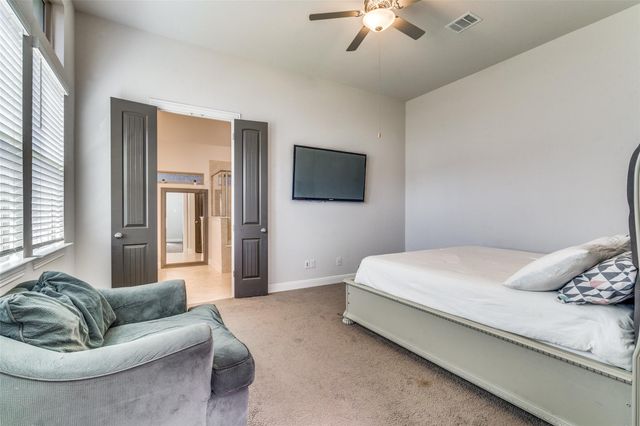 151 Periwinkle LN, Bastrop, TX 78602