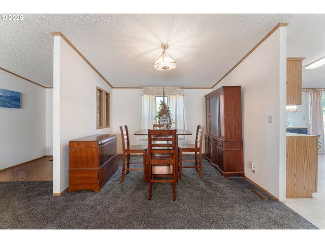 14858 HEATHERGLEN Dr 76, Oregon City, OR 97045