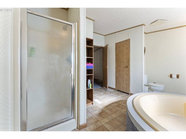 14858 HEATHERGLEN Dr 76, Oregon City, OR 97045