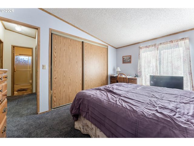 14858 HEATHERGLEN Dr 76, Oregon City, OR 97045