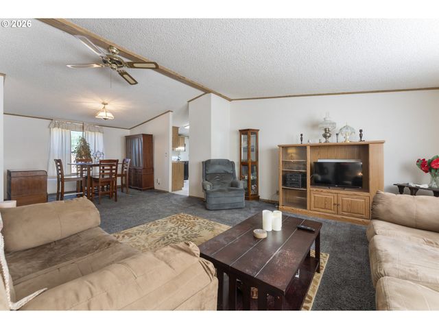 14858 HEATHERGLEN Dr 76, Oregon City, OR 97045