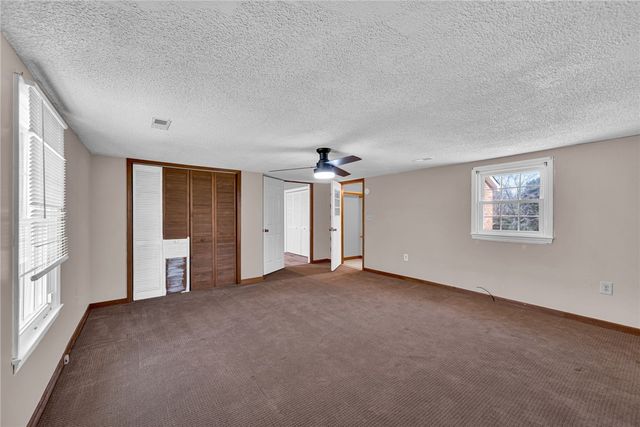 609 Robinson Bridge Road, Central, SC 29630