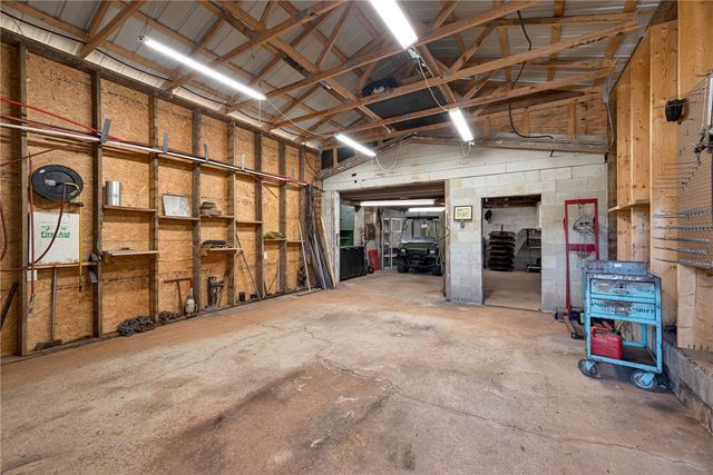 609 Robinson Bridge Road, Central, SC 29630