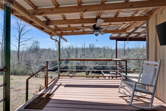 609 Robinson Bridge Road, Central, SC 29630