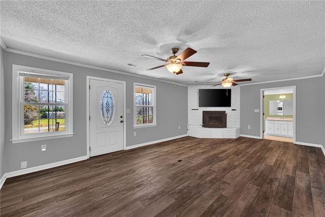 609 Robinson Bridge Road, Central, SC 29630
