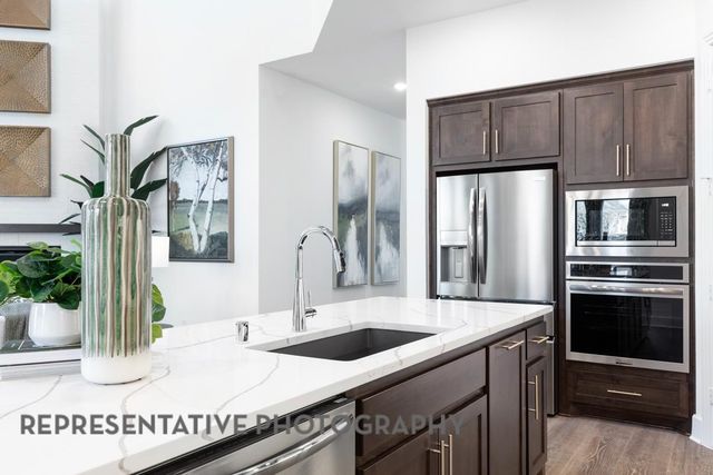 7820 Winterbloom Way, Fort Worth, TX 76123