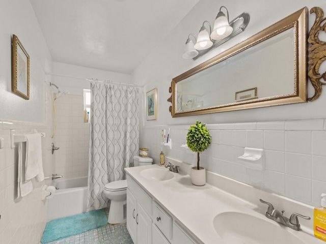 2405 Blossom Court, Fort Pierce, FL 34982