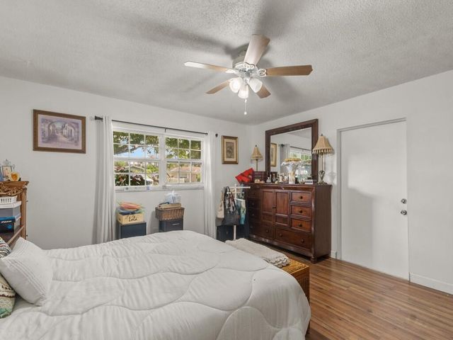 2405 Blossom Court, Fort Pierce, FL 34982