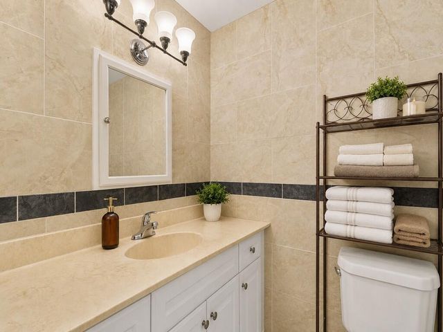 2405 Blossom Court, Fort Pierce, FL 34982