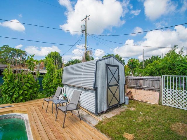 2405 Blossom Court, Fort Pierce, FL 34982