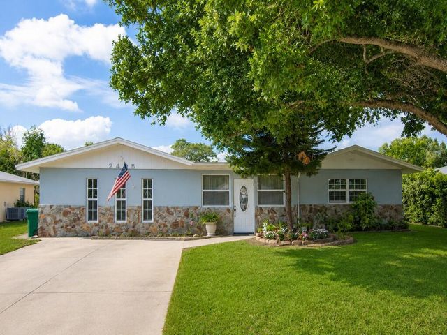 2405 Blossom Court, Fort Pierce, FL 34982