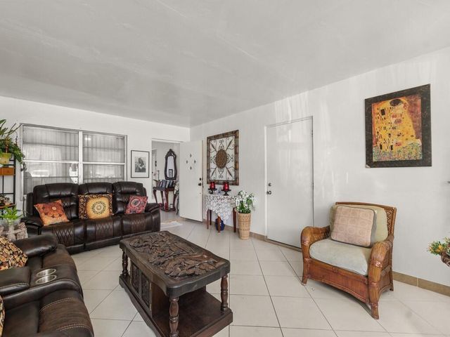 2405 Blossom Court, Fort Pierce, FL 34982