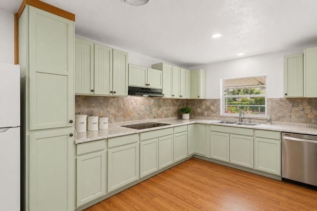 2405 Blossom Court, Fort Pierce, FL 34982