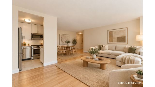 309 E 49th St Apt 19B, New York City, NY 10017