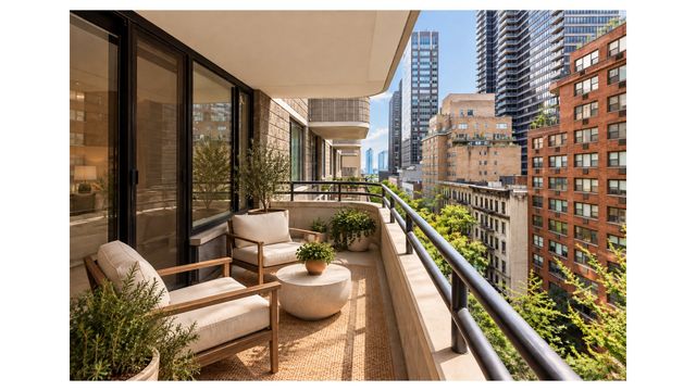 309 E 49th St Apt 19B, New York City, NY 10017