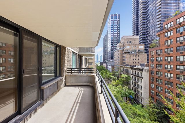 309 E 49th St Apt 19B, New York City, NY 10017