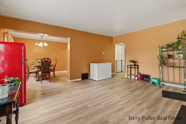 1187 Washington Avenue, Muskegon, MI 49441