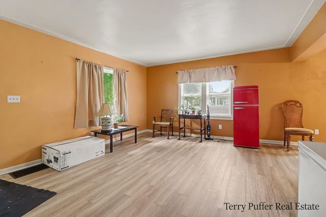 1187 Washington Avenue, Muskegon, MI 49441