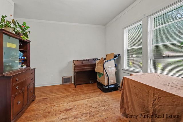 1187 Washington Avenue, Muskegon, MI 49441