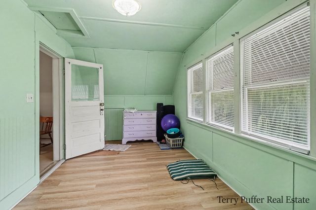 1187 Washington Avenue, Muskegon, MI 49441