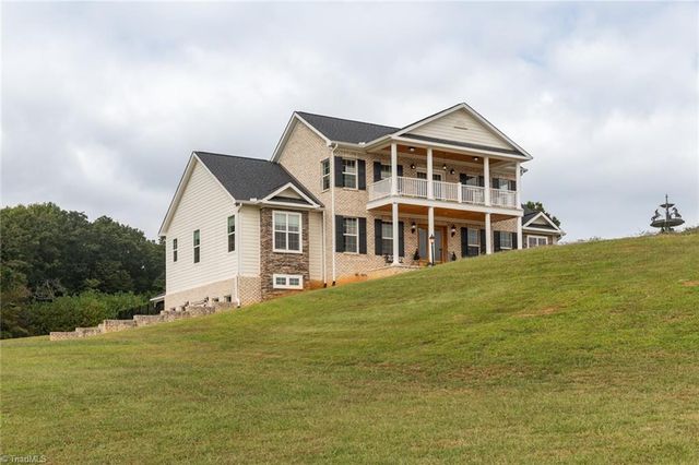 204 Violet Ridge Trail, Lowgap, NC 27024