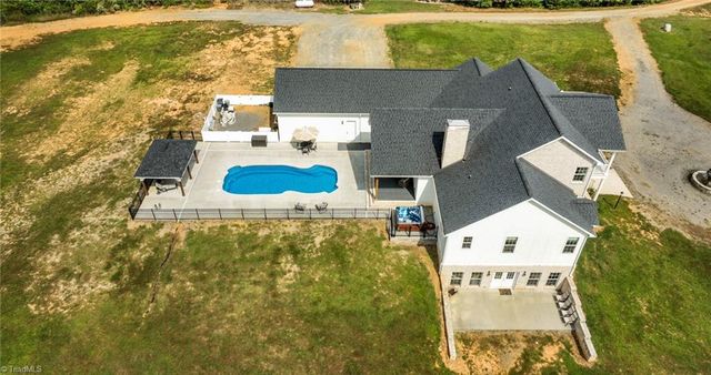 204 Violet Ridge Trail, Lowgap, NC 27024