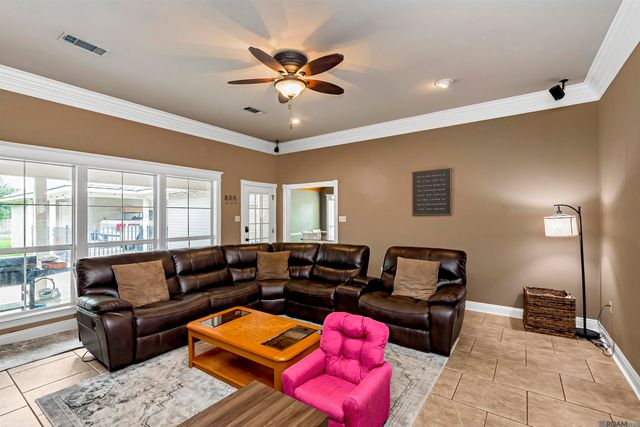 17831 General Forrest Ave, Baton Rouge, LA 70817