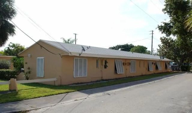 1822 Dixieanna Street 14, Hollywood, FL 33020