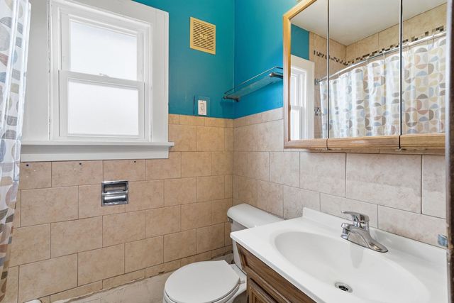 1336 Freeland Avenue, Calumet City, IL 60409
