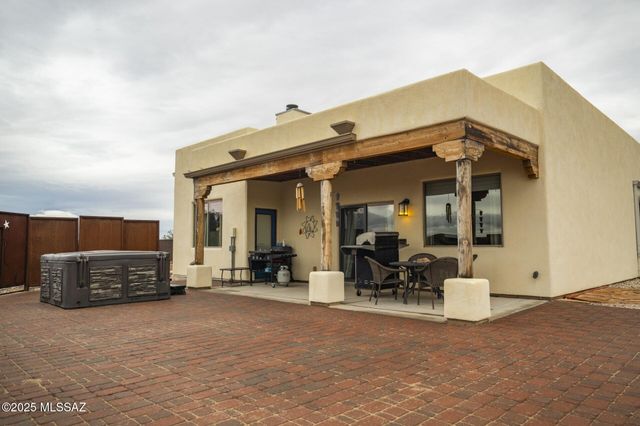 1627 E Goldenrod Lane, Benson, AZ 85602